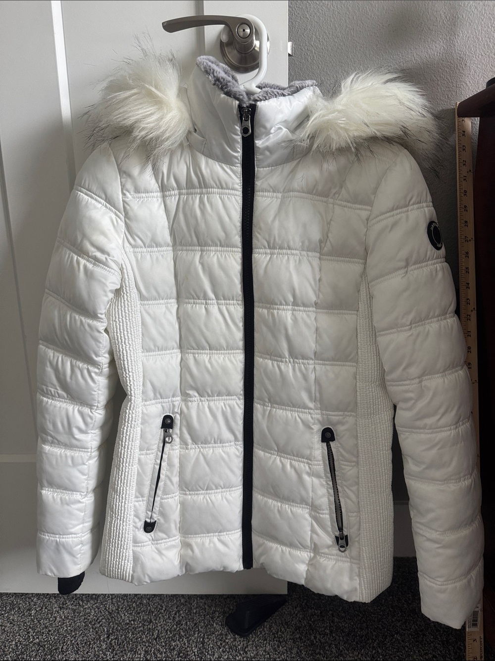 Nautica White Quilted Puffer Jacket with Faux Fur Trim